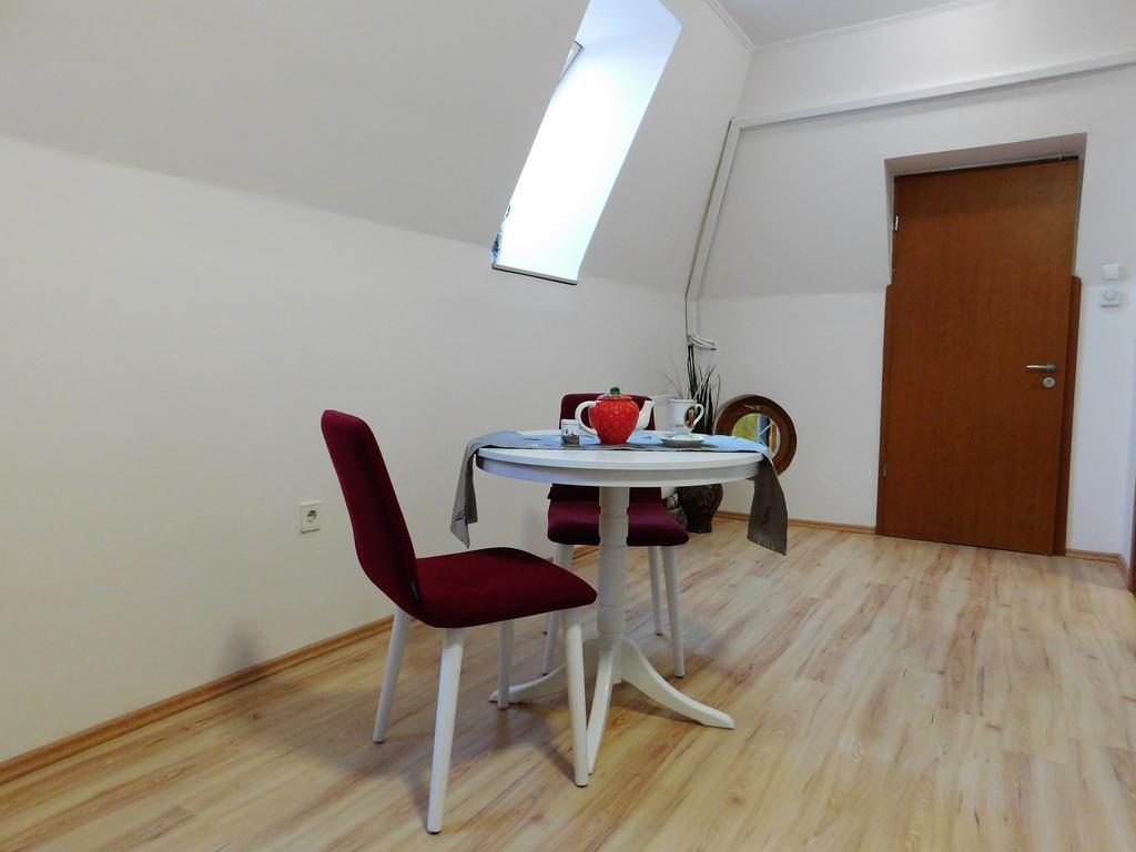 Tulipán Apartman Balatonalmádi Exterior foto